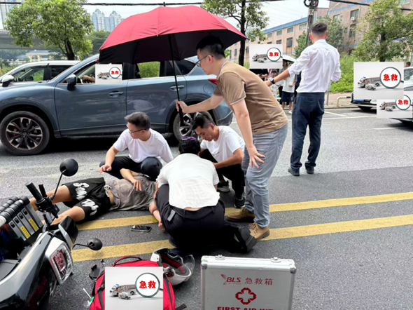 榜样力量丨路遇车祸伸援手，尽显医者仁心与党员担当